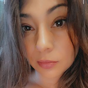 Meet your Posher, Isabel